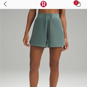 Lululemon NWOT License to Train high rise short